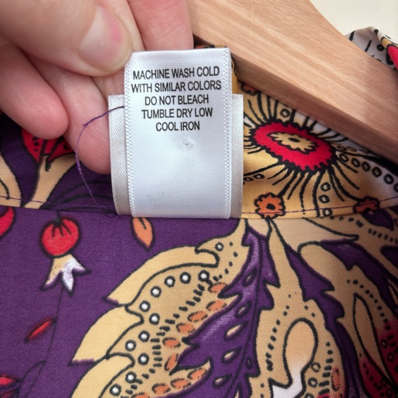 Natori Satin Kimono Robe - Picture 10 of 12